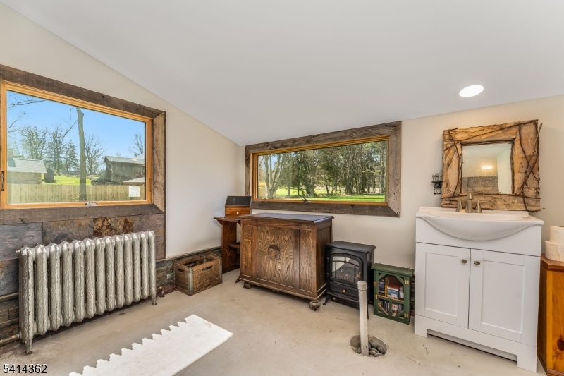 Finesville - Residential