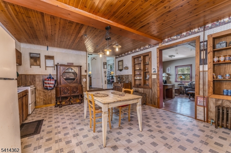 Finesville - Residential