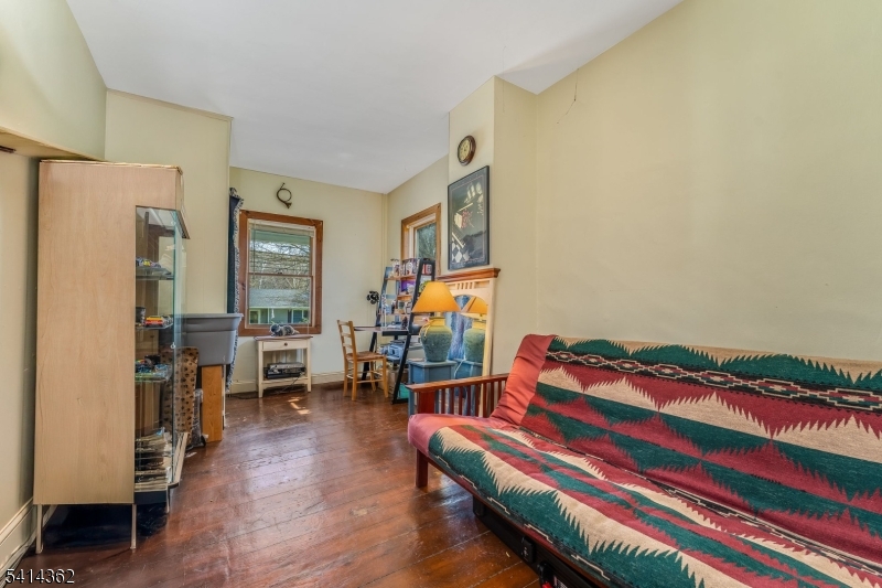 Finesville - Residential