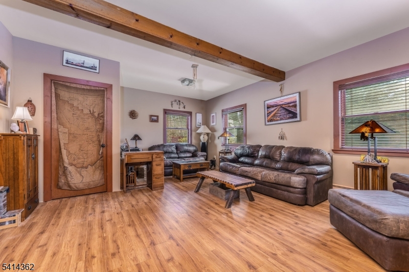 Finesville - Residential