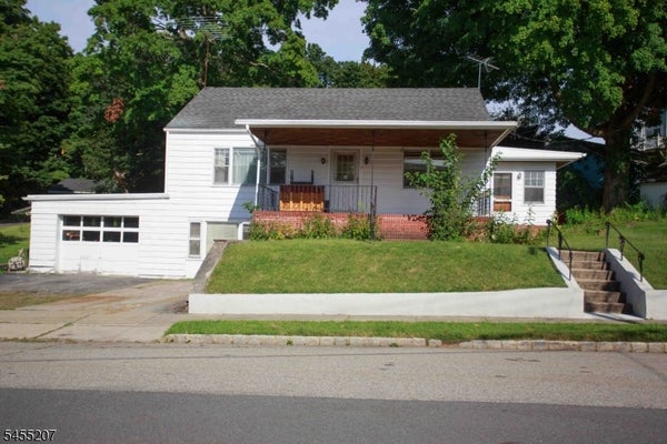 3 LINDEN AVE, STANHOPE, NJ 07874 - Image 83f5e247ebe7dcd6377772cddcde1f4c/4271385209