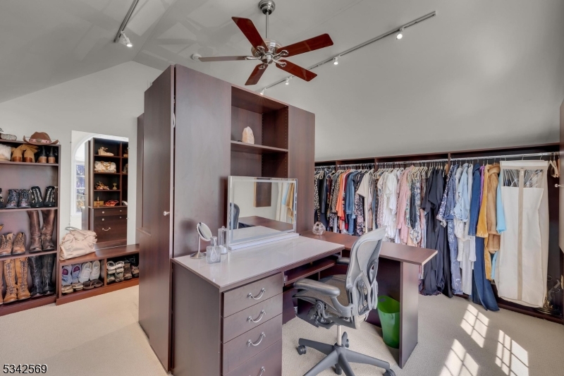 Fox Hill - Residential