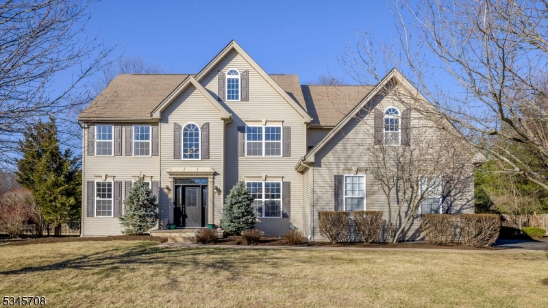 25 Valley Wood Dr