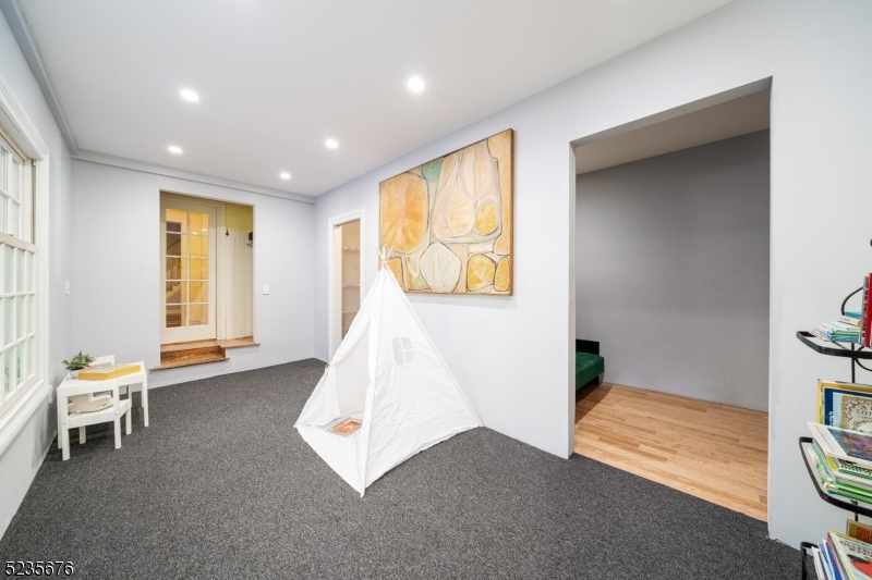 Upper Montclair - Residential