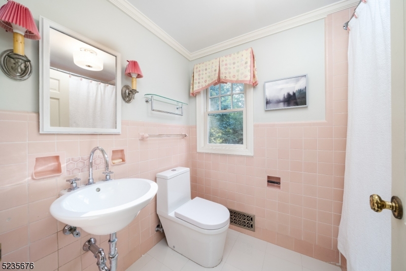 Upper Montclair - Residential