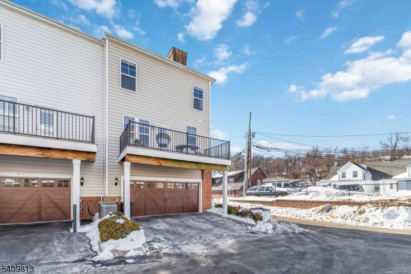 Morristown Square - Residential