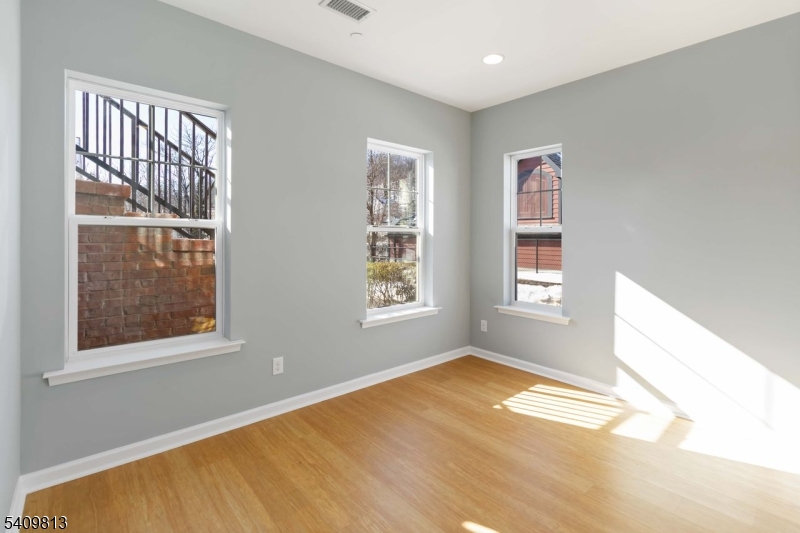 Morristown Square - Residential