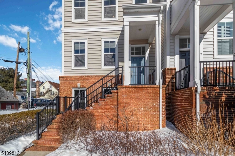 Morristown Square - Residential