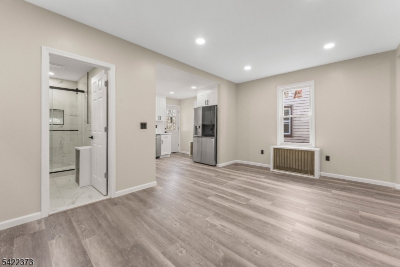 Dutch Hill - Residential