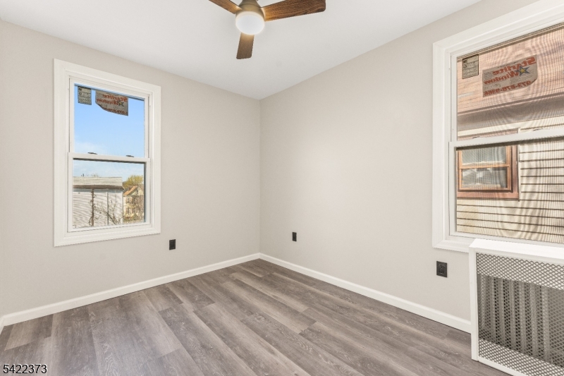 Dutch Hill - Residential