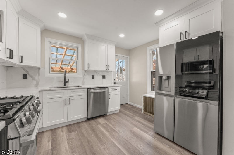 Dutch Hill - Residential