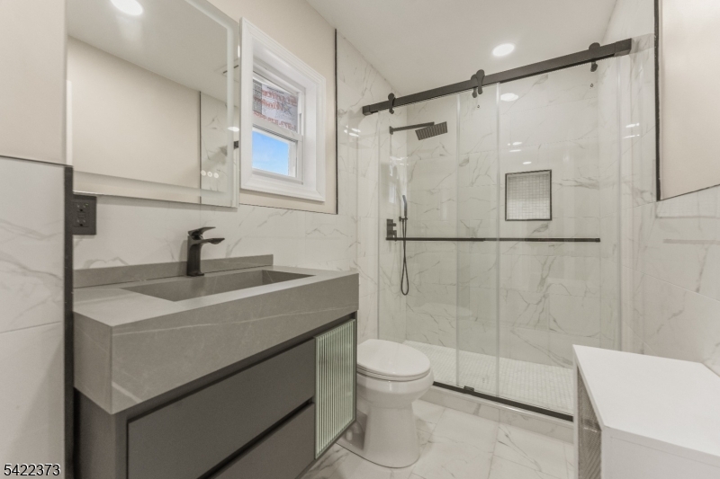 Dutch Hill - Residential