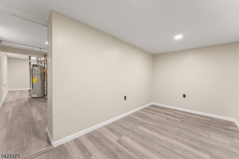 Dutch Hill - Residential