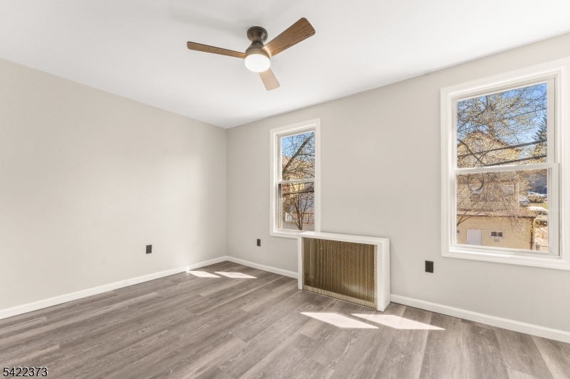 Dutch Hill - Residential