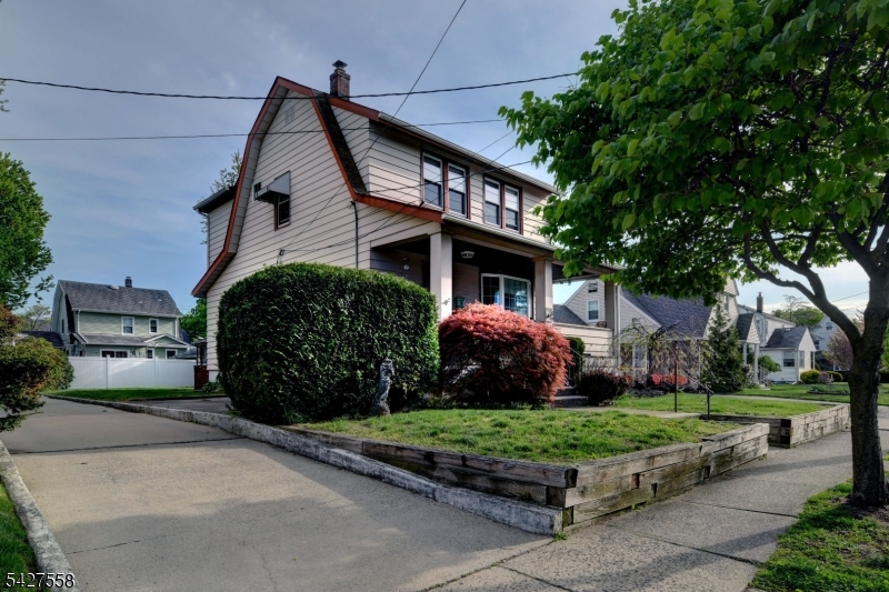 Lyncrest - Residential