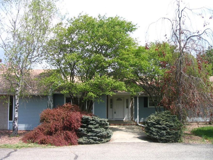 VACANT LAND OPPORTUNITY. Located in the heart of Atlantic City, close to local shops and attractions. Buyer to conduct all due diligence regarding zoning and buildability.