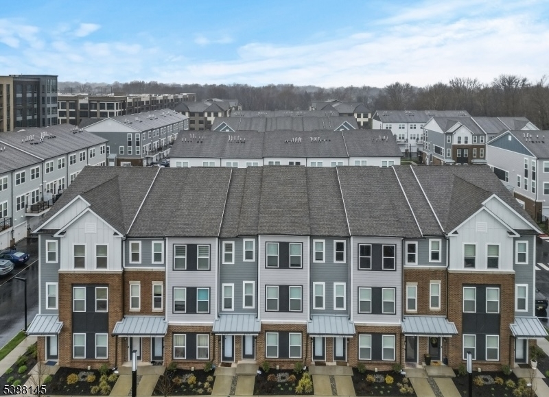 Townhomes at Vermella - Residential