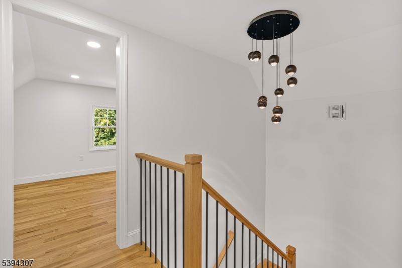 EAST END - Residential