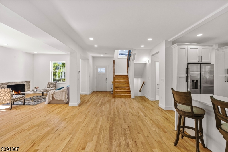 EAST END - Residential