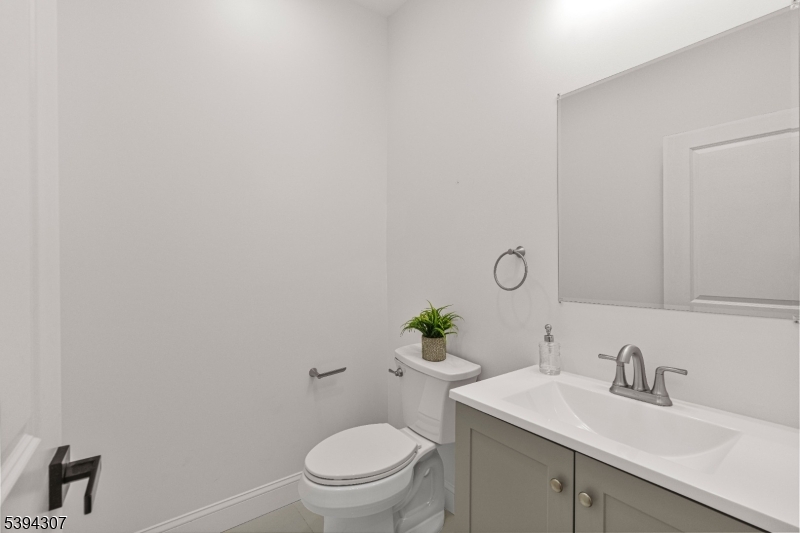 EAST END - Residential