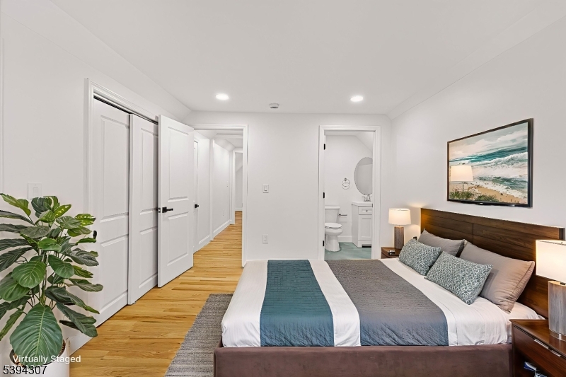 EAST END - Residential