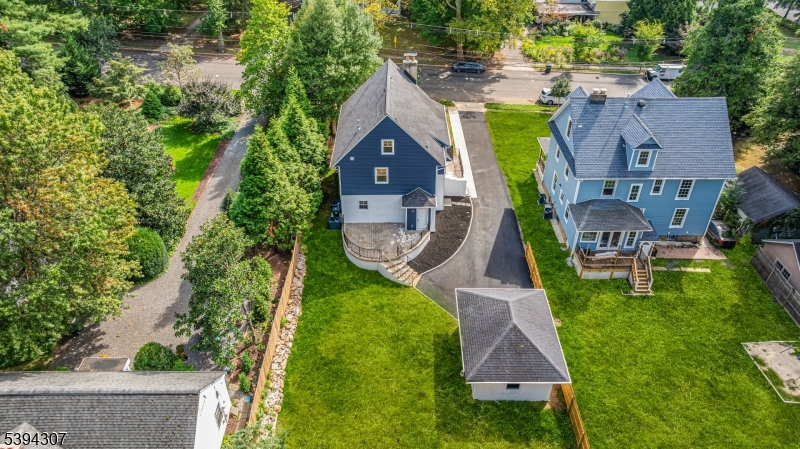 EAST END - Residential