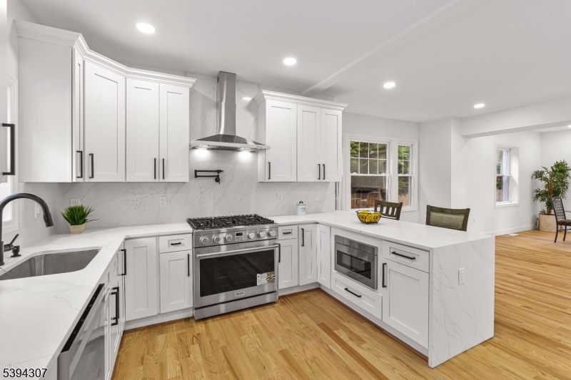 EAST END - Residential