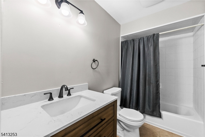 Rolling Hills - Residential