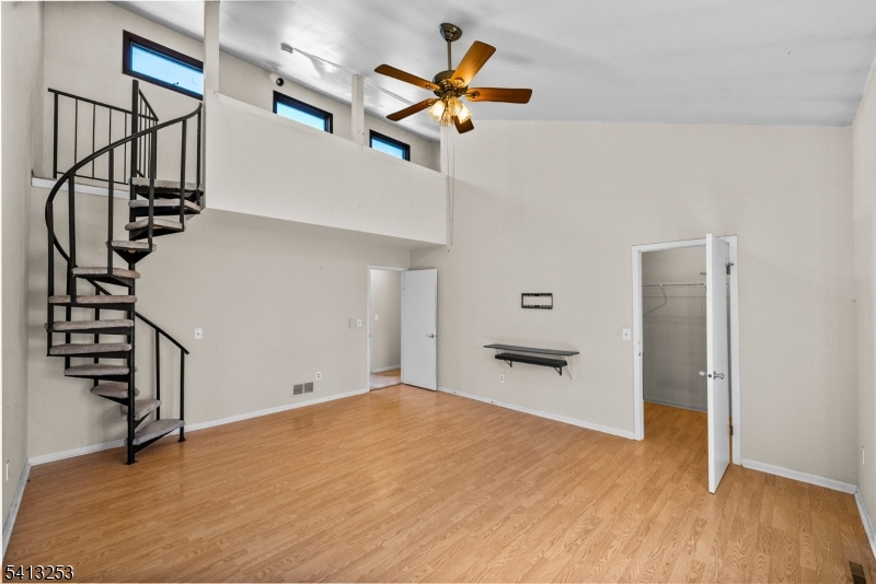 Rolling Hills - Residential