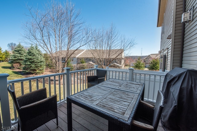 KENSINGTON SQUARE - Residential