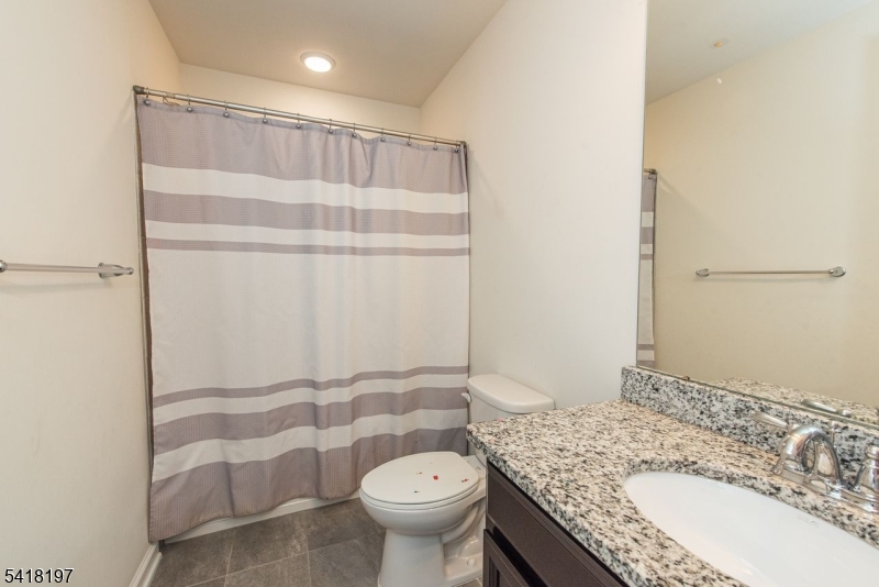 KENSINGTON SQUARE - Residential