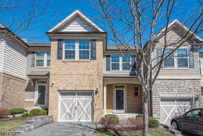 KENSINGTON SQUARE - Residential