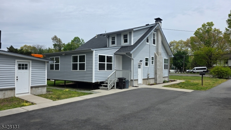 Pompton Plains - Residential