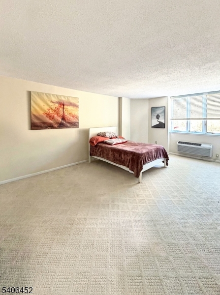 Crown View Manor - Residential