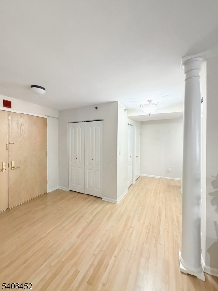 Crown View Manor - Residential