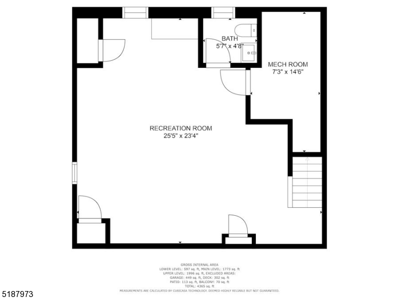 Main image without alt text