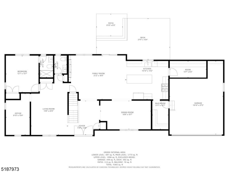 Main image without alt text