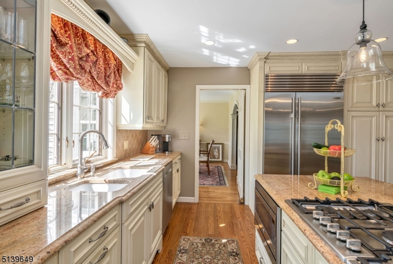 Shadow Lake - Residential