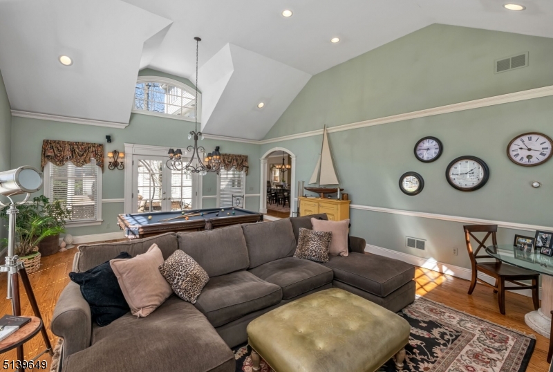 Shadow Lake - Residential