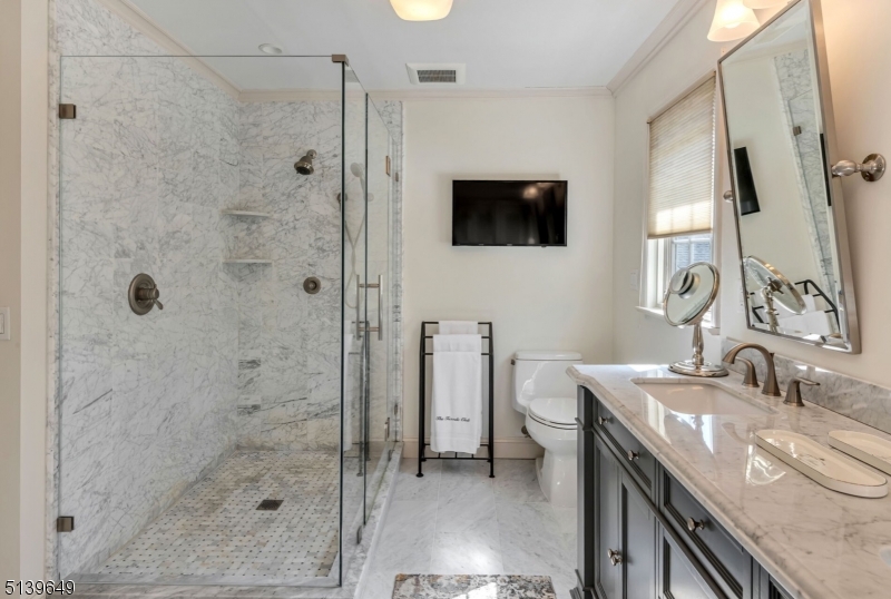 Shadow Lake - Residential