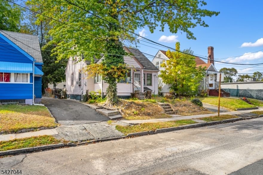 Calling all buyers and investors! Welcome to a home full of opportunity and full of potential to design your way. This spacious property offers a functional layout and endless possibilities for customization. With incredible value-add opportunities in a prime location,just minutes from major highways, transportation, and shopping,this is the perfect chance to create your dream home or secure your next investment. Property is being sold strictly as-is. Don't miss out on this one!