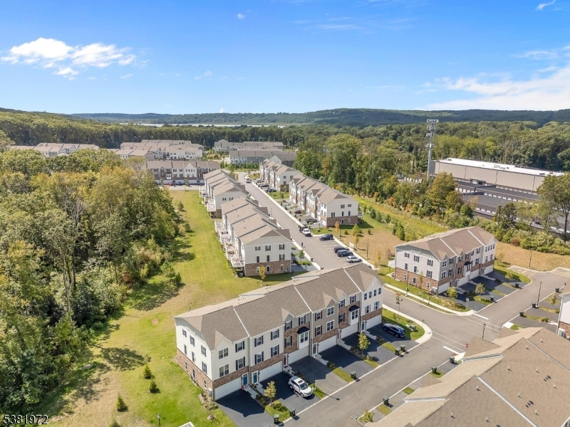 Mountain Ridge - Residential