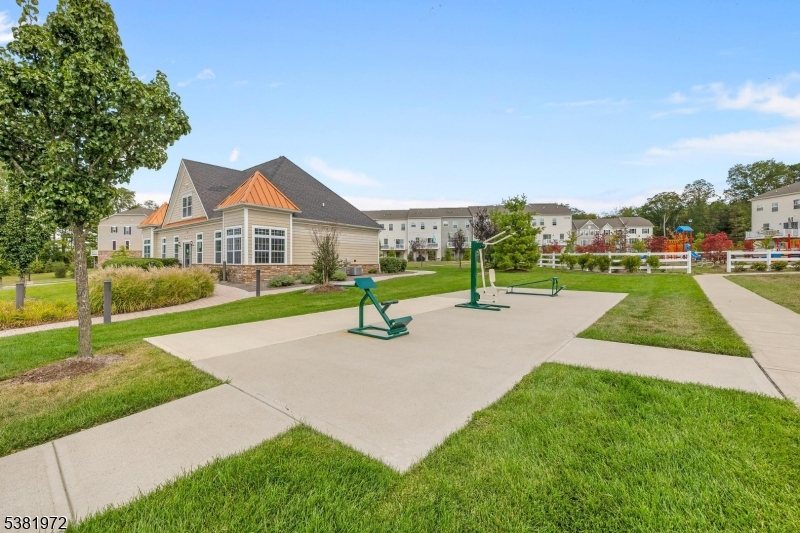 Mountain Ridge - Residential