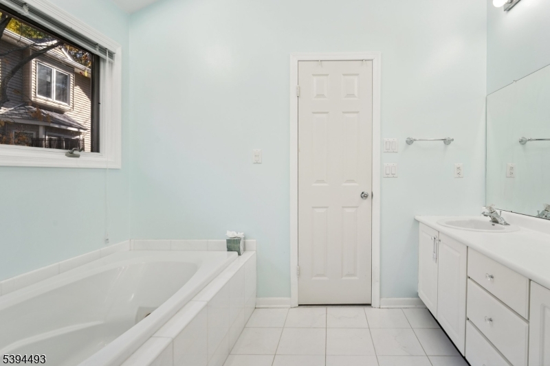 Crystal Woods - Residential