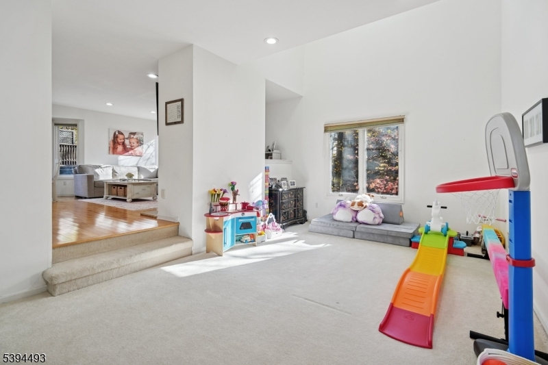 Crystal Woods - Residential