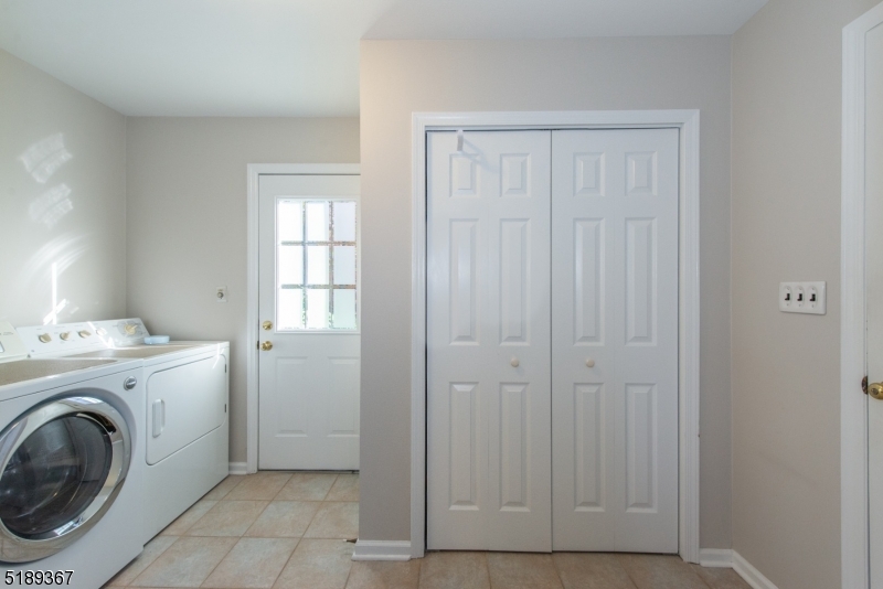 Shongum Lake - Residential