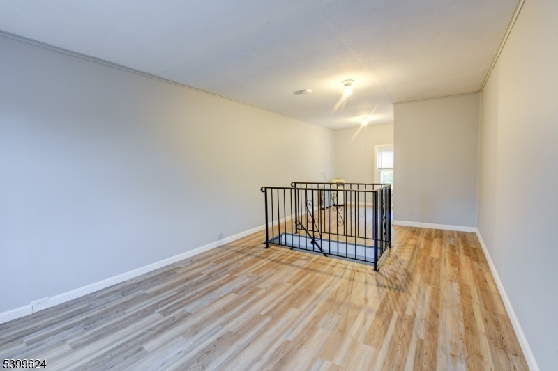 Maplewood Village - Residential Lease