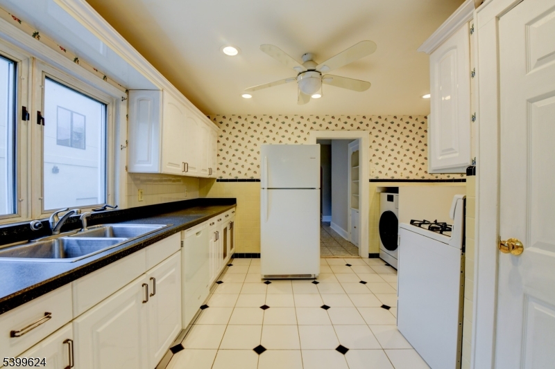 Maplewood Village - Residential Lease