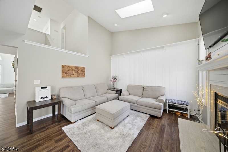 INDIAN FIELDS - Residential