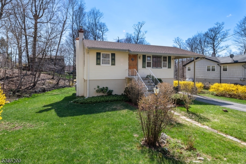 Barry Lakes - Residential